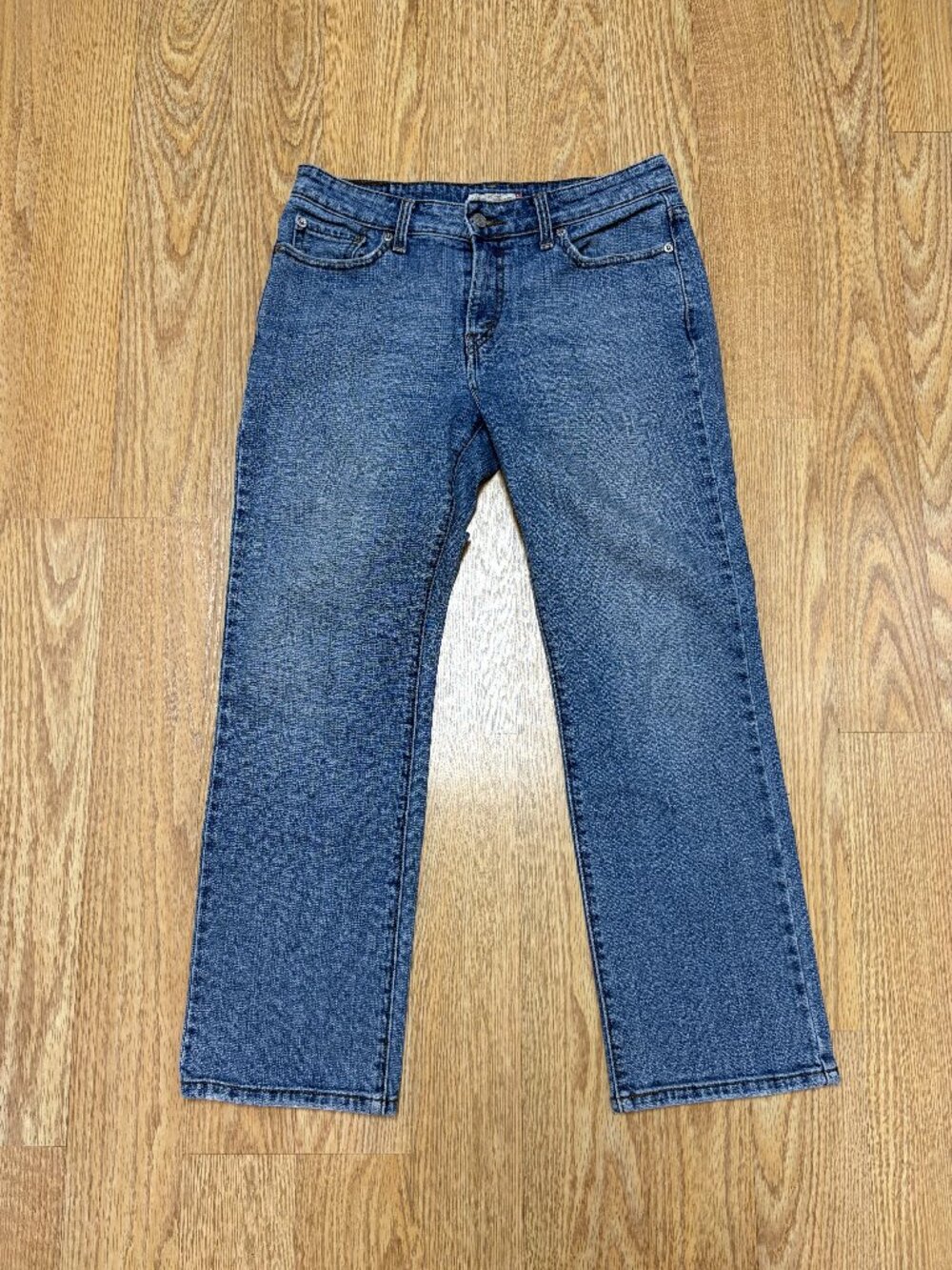 Levis 505 Jeans Size 10 Short Stretch Straight Leg Medium Denim Wash Woman 32X27